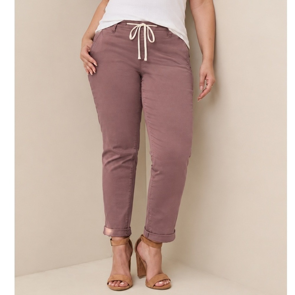 Torrid 1X Pull On Boyfriend Straight Twill Mid Rise Pants Mauve Polished Perfect